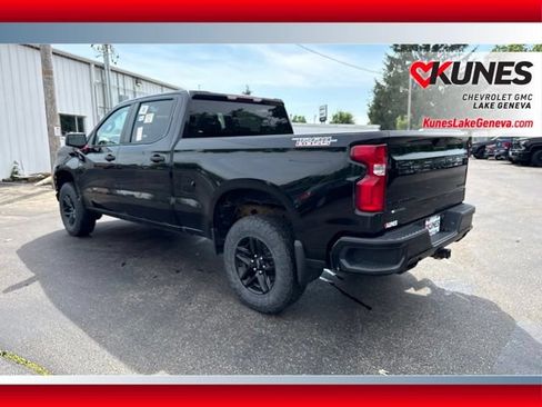 Used 2021 Chevrolet Silverado 1500 Custom Trail Boss w/ Midnight Edition AWD/4WD image 10