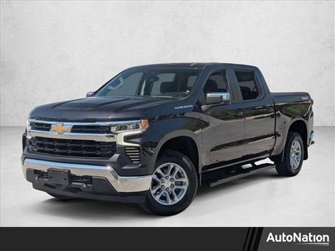 Used 2022 Chevrolet Silverado 1500 LT AWD/4WD image 1