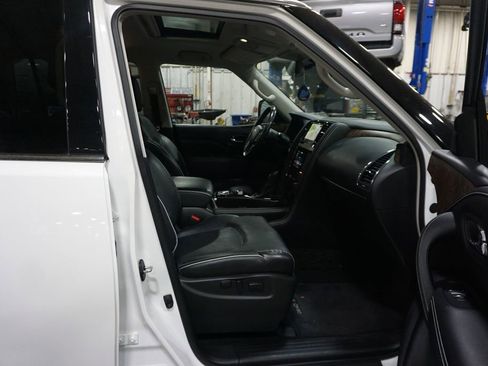 Used 2021 INFINITI QX80 Premium Select w/ Cargo Package image 16
