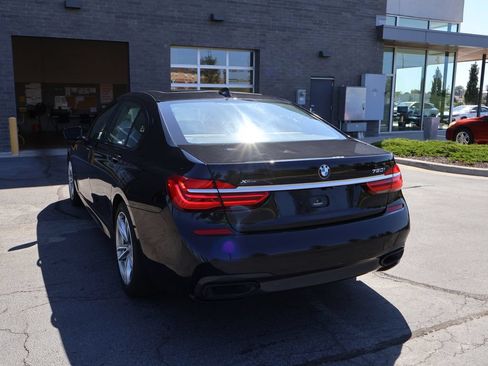 Used 2019 BMW 750i xDrive w/ Executive Package AWD/4WD image 14
