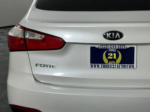 Used 2015 Kia Forte EX image 11