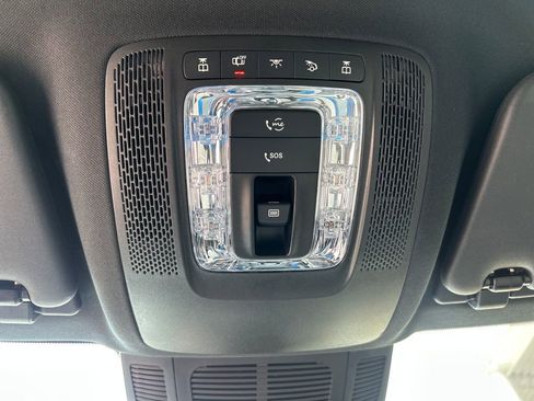 Used 2024 Mercedes-Benz GLE 350 4MATIC image 17