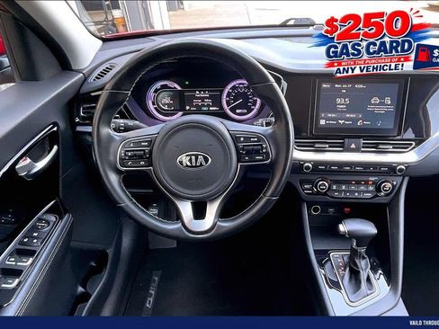 Used 2021 Kia Niro LXS FWD image 5