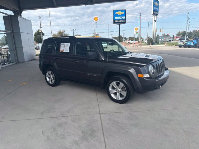 Used 2014 Jeep Patriot Latitude AWD/4WD image 3
