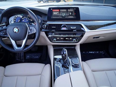 Used 2018 BMW 530i image 16