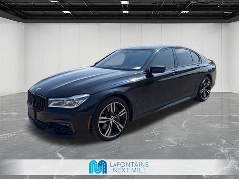 Used 2018 BMW 750i xDrive AWD/4WD image 1
