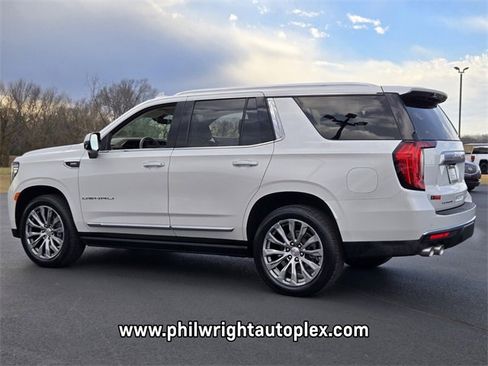 Used 2021 GMC Yukon Denali w/ Denali Premium Package image 5