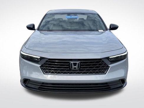 Used 2025 Honda Accord Sport image 9