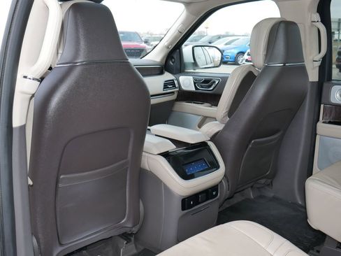 Used 2022 Lincoln Navigator L Reserve image 26