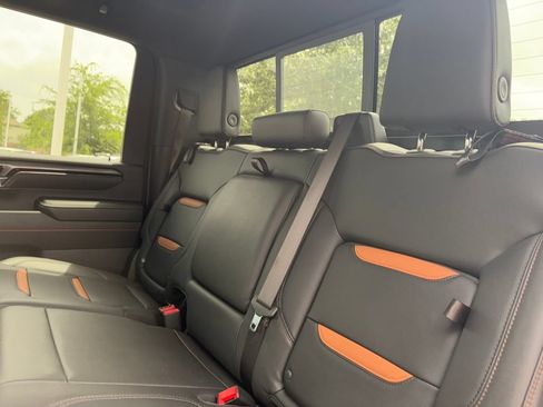 Used 2025 GMC Sierra 2500 AT4 w/ AT4 Premium Plus Package AWD/4WD image 27