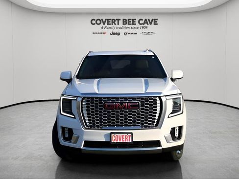 Used 2021 GMC Yukon XL Denali image 7