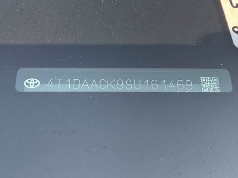 New 2025 Toyota Camry SE FWD image 21