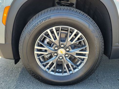 New 2026 Chevrolet Traverse LT image 23