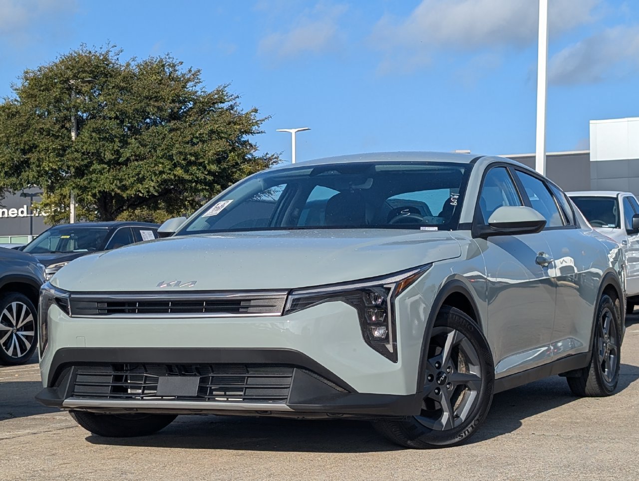Used 2026 Kia K4 FWD image 2