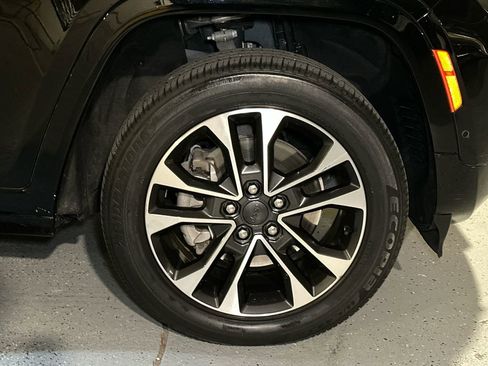 Used 2021 Jeep Grand Cherokee L Overland w/ Luxury Tech Group IV image 10