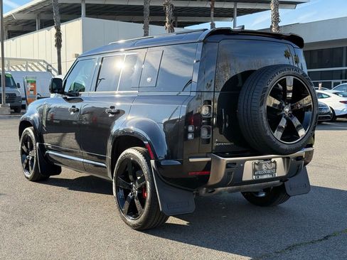 Used 2020 Land Rover Defender 110 X image 8