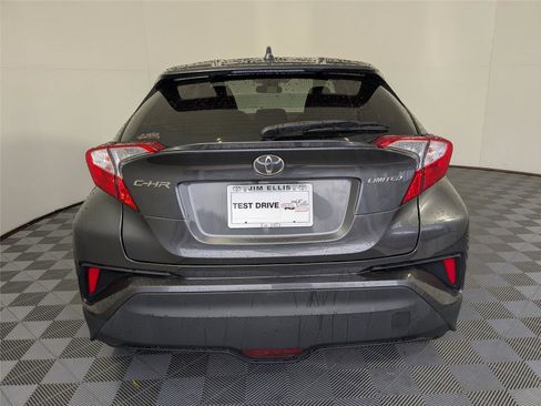 Certified 2022 Toyota C-HR Limited image 6