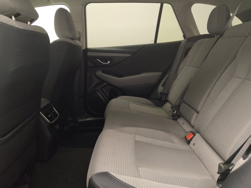 Used 2024 Subaru Outback Premium AWD/4WD image 18