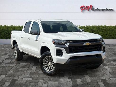 Used 2025 Chevrolet Colorado LT w/ Advanced Trailering Package RWD image 40