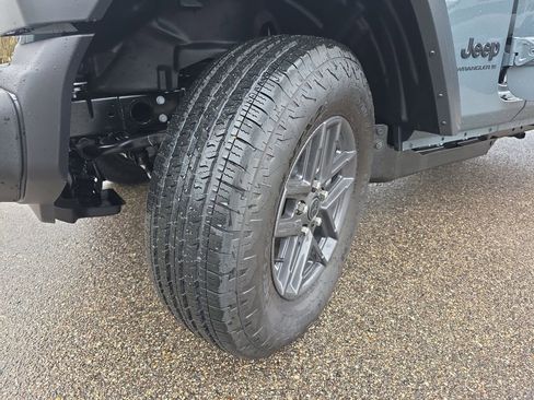 New 2026 Jeep Wrangler Unlimited Sport AWD/4WD image 30