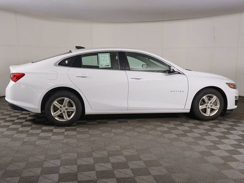 Used 2024 Chevrolet Malibu LS w/ Driver Confidence Package FWD image 16