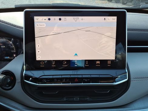 New 2026 Jeep Compass Limited w/ Sun, Sound & Navigation Group image 10