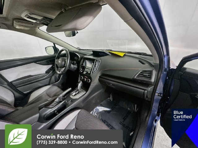 Used 2020 Subaru Crosstrek 2.0i Premium w/ Moonroof Package 2 AWD/4WD image 32