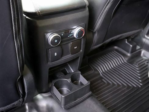 Certified 2022 Ford Explorer XLT w/ Equipment Group 202A image 28