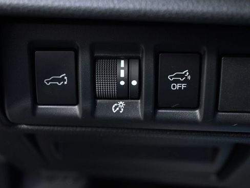 Used 2025 Subaru Outback Premium image 57