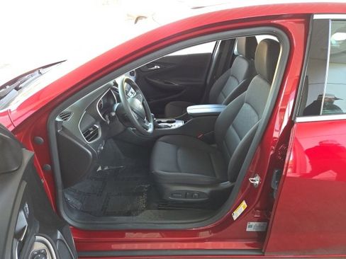 Used 2024 Chevrolet Malibu LT image 8