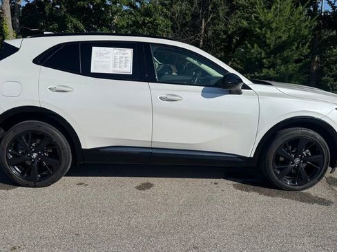 Used 2023 Buick Envision Essence w/ Sport Touring Package AWD/4WD image 2