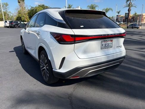 Used 2023 Lexus RX 350 w/ Accessory Package (Z1) image 2