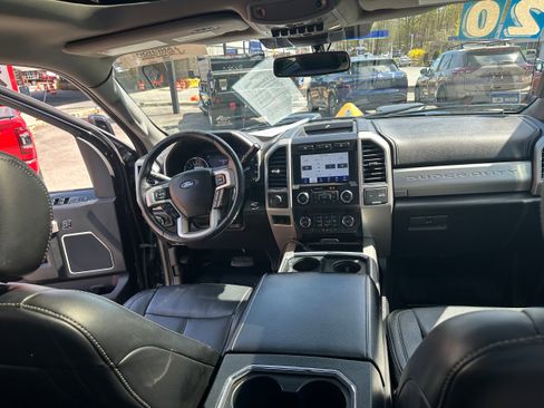 Used 2020 Ford F350 Lariat image 20