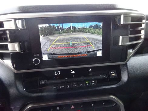 Used 2025 Toyota Tundra SR5 AWD/4WD image 27