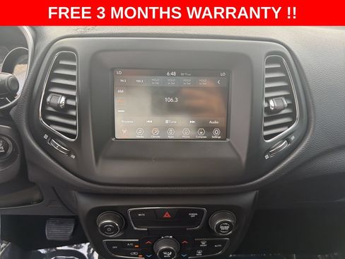 Used 2019 Jeep Compass Latitude w/ Popular Equipment Group FWD image 17