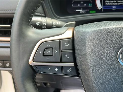 Used 2024 Toyota Grand Highlander AWD Hybrid image 12