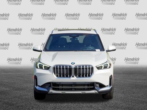 Certified 2025 BMW X1 xDrive28i AWD/4WD image 3