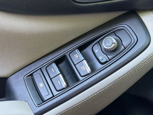 Used 2019 Subaru Forester Premium AWD/4WD image 13