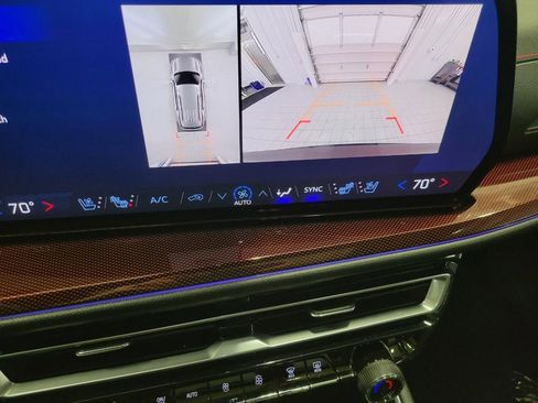 Certified 2024 Chevrolet Traverse RS AWD/4WD image 14