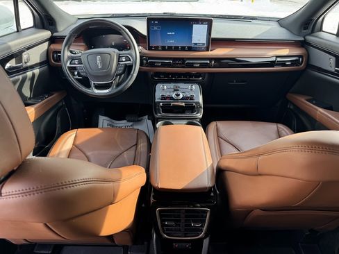 Used 2022 Lincoln Nautilus Reserve image 14