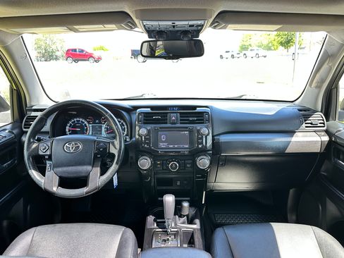 Used 2016 Toyota 4Runner Trail Premium AWD/4WD image 29