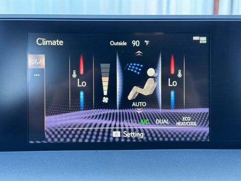 Used 2022 Lexus UX 200 image 24