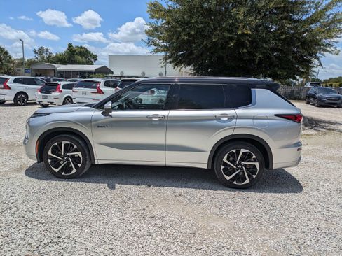 Used 2023 Mitsubishi Outlander SEL AWD/4WD image 6