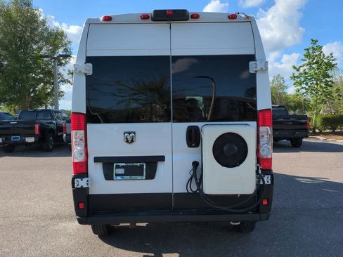 Used 2021 RAM ProMaster 2500 image 5