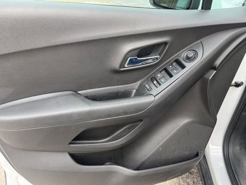 Used 2016 Chevrolet Trax LS w/ LPO, Protection Package image 12