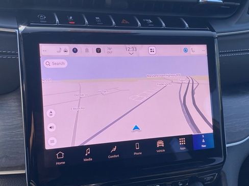 New 2025 Jeep Grand Cherokee L Limited w/ Luxury Tech Group II image 3