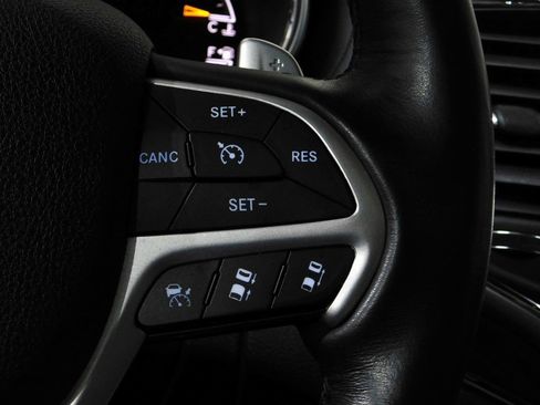 Used 2016 Jeep Grand Cherokee Overland w/ Advanced Technology Group image 51