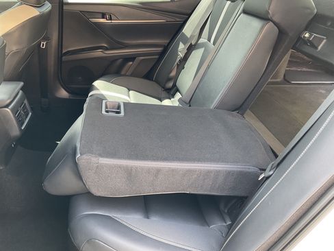 Used 2025 Toyota Camry SE FWD image 38