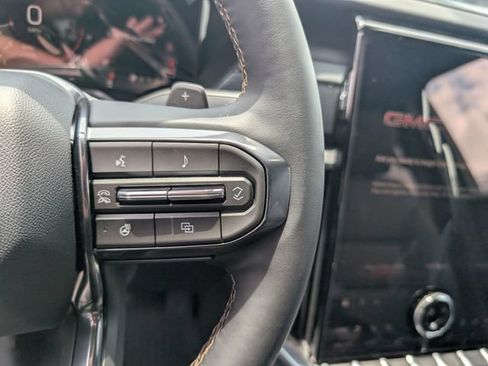 New 2026 GMC Acadia AT4 w/ Luxury Package AWD/4WD image 18