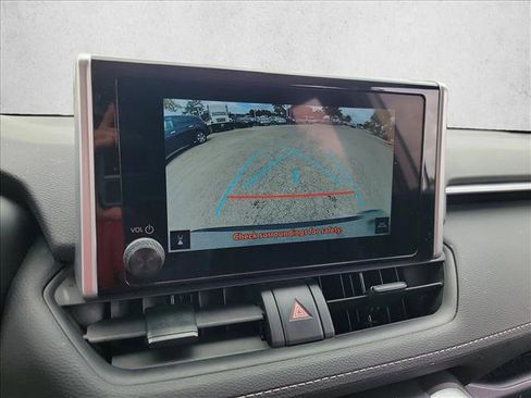 Used 2025 Toyota RAV4 LE image 20